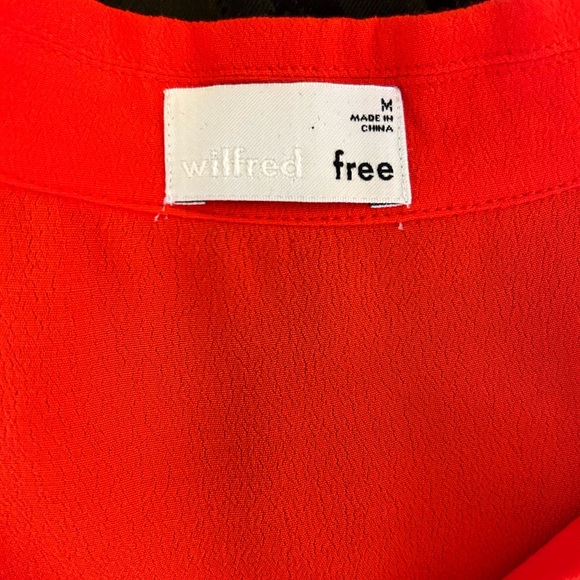 WILFRED, Aritzia Red Short Sleeve Blouse, Button up, Tie Front - size Medium - Picture 6 of 8